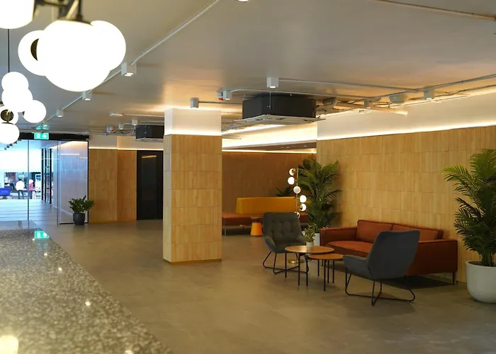 Viewplace & Lat Phrao 130 3*