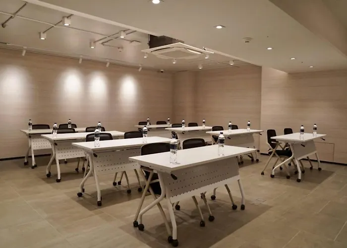 Locanda Viewplace & Lat Phrao 130