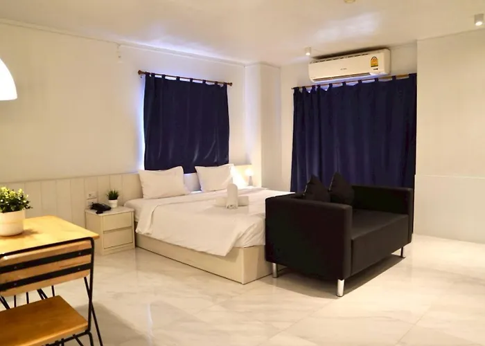 Viewplace & Lat Phrao 130 3*