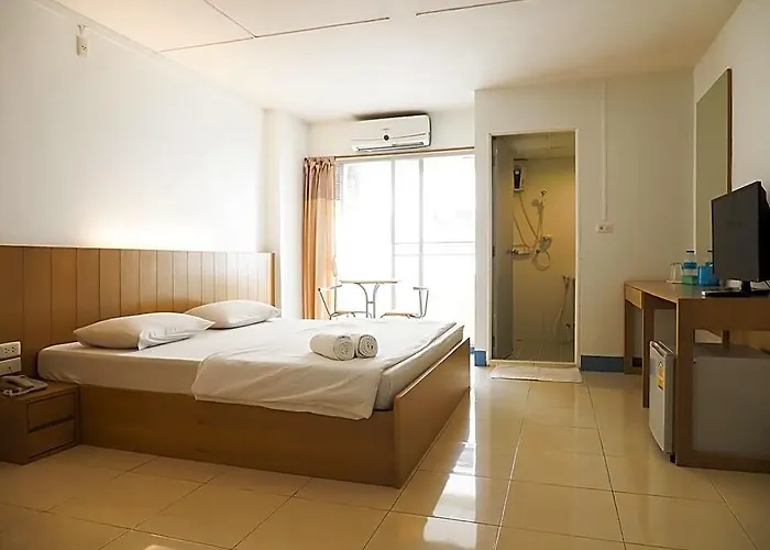 Viewplace & Lat Phrao 130 Locanda 3*